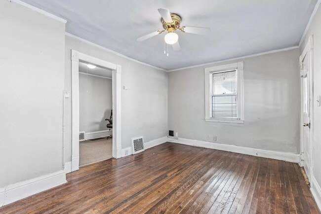 Building Photo - 2349 Ferrant Pl