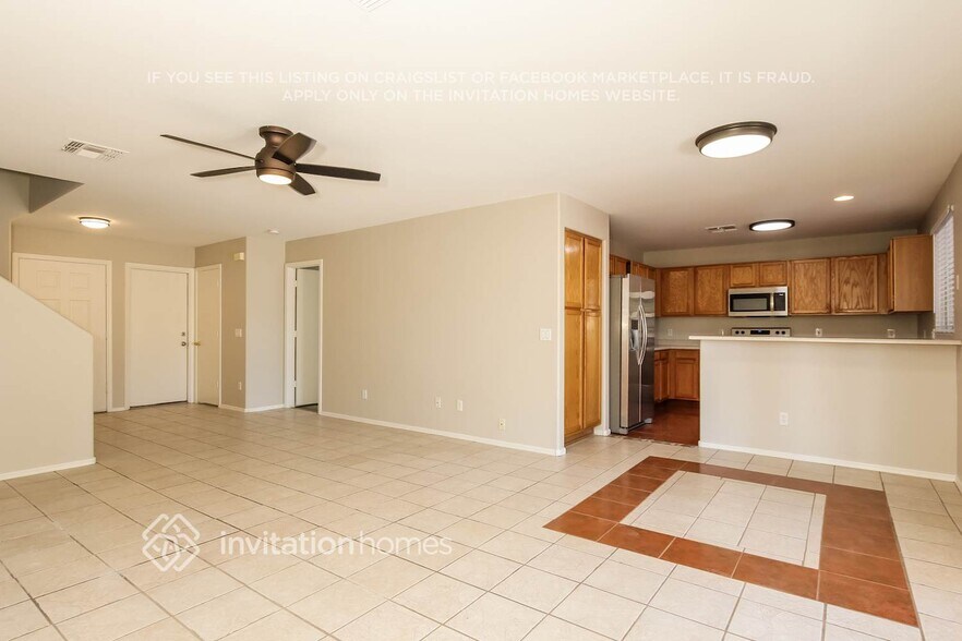 Building Photo - 11912 W Scotts Dr