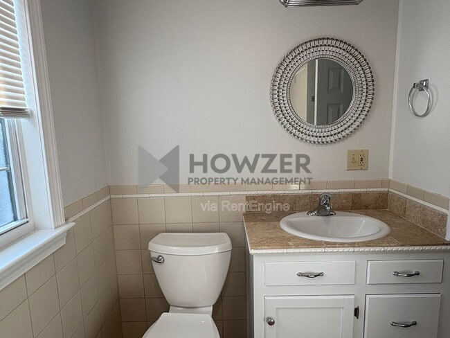 Building Photo - 4 Short Way