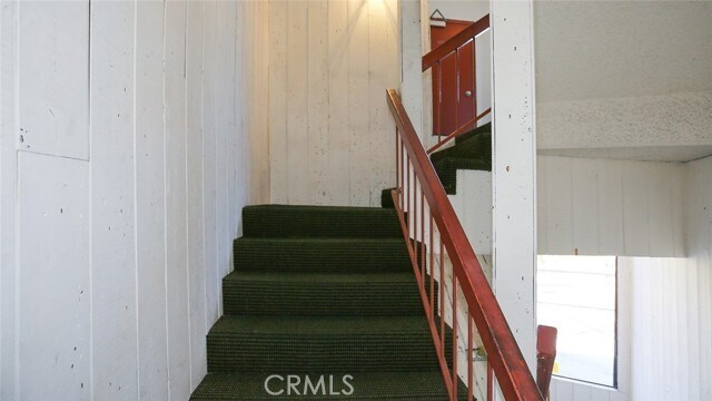 Building Photo - 1523 E Windsor Rd