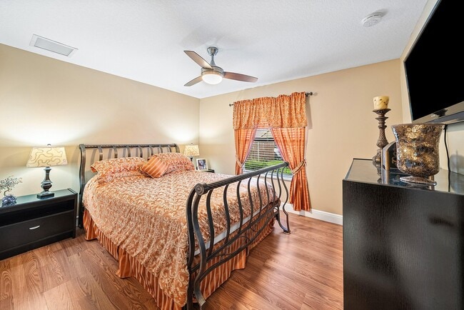 Building Photo - 13676 Cortez Dr