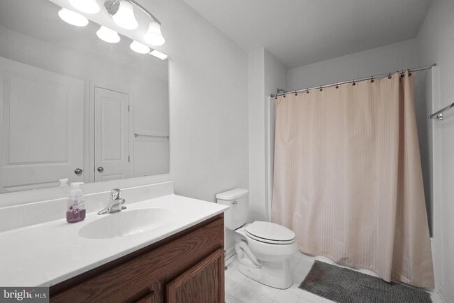 Building Photo - 1310 Carrick Ct