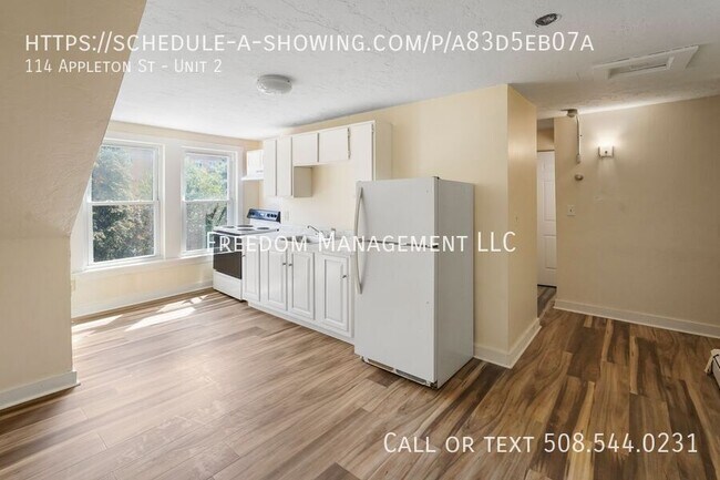 Primary Photo - 114 Appleton St