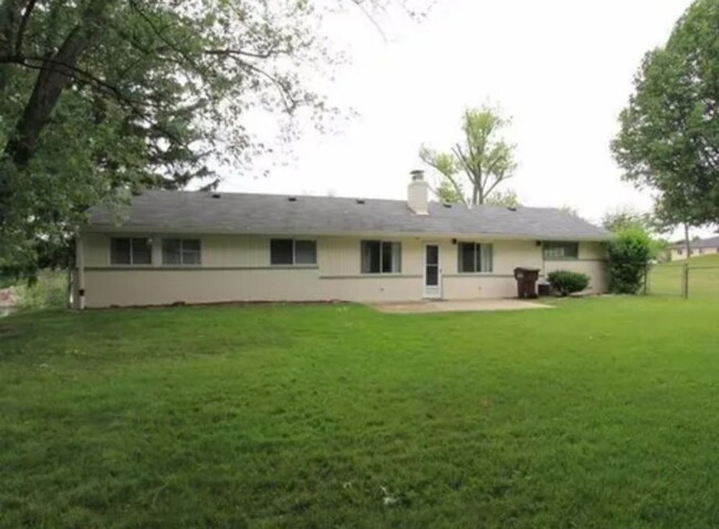 Building Photo - 3 Bedroom Ranch in Edgewood KY