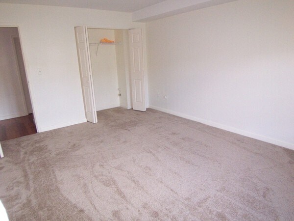 Building Photo - 1 Watermill Pl