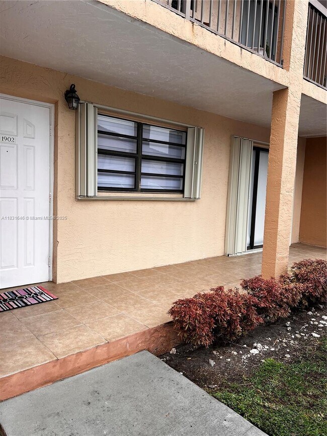 Building Photo - 18216 Mediterranean Blvd