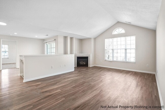 Building Photo - 4947 Stratford Pine Ln