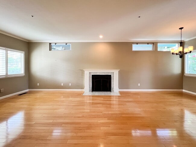 Building Photo - Charming Napa Condo in Quiet Court Setting