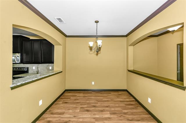 Building Photo - 6928 Carrington Ln