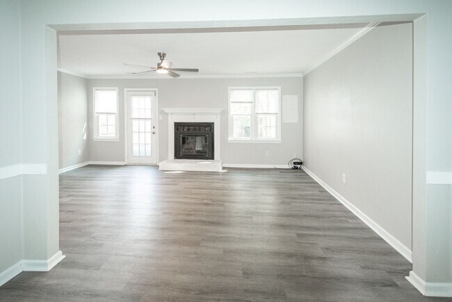 Building Photo - 412 Kenley Rd