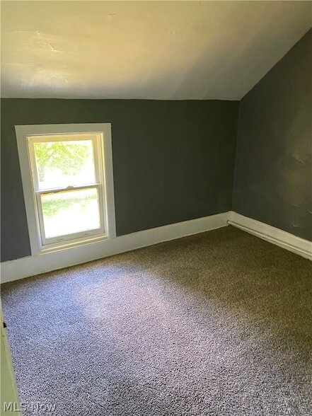 Building Photo - 3155 W 48th St