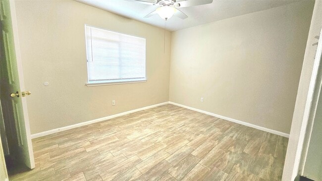 Building Photo - 7011 Biton Dr