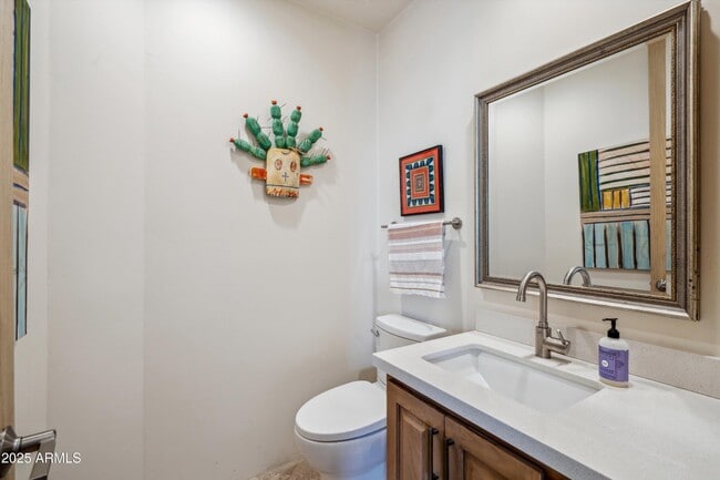 Building Photo - 7466 E High Point Dr