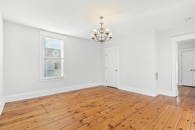 Building Photo - 11 Symonds St