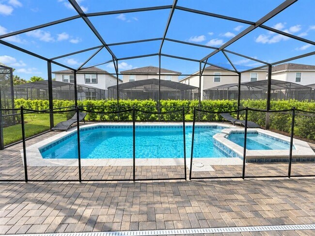 Building Photo - 7328 Oakmoss Loop