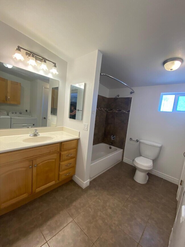 Building Photo - 5149 E Shaw Butte Dr