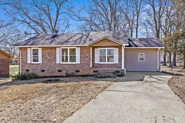 Primary Photo - 515 Richards Rd