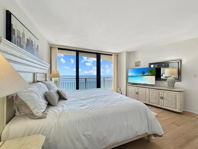 Building Photo - 3000 N Ocean Dr