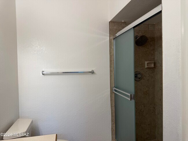 Building Photo - 5750 N Camino Esplendora