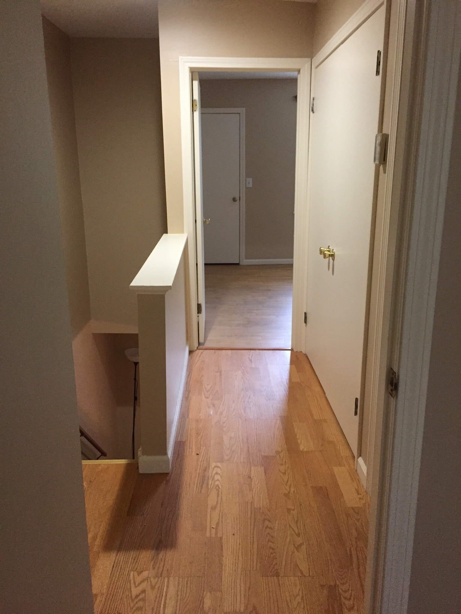 2nd floor hallway - 1417 Quinnipiac Ave