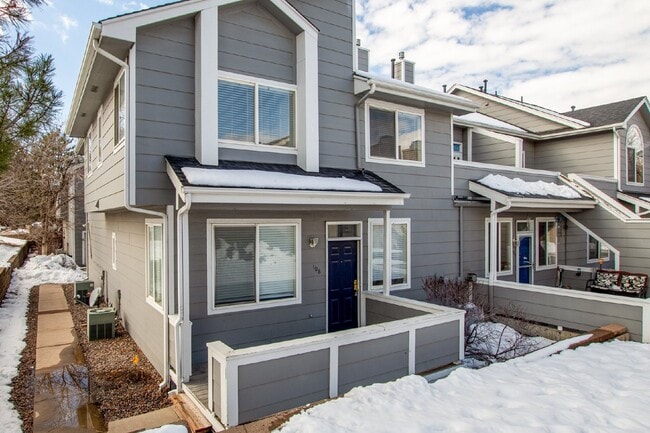 Building Photo - 1080 S Walden Way