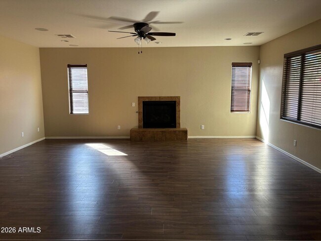 Building Photo - 11360 East Starkey Avenue