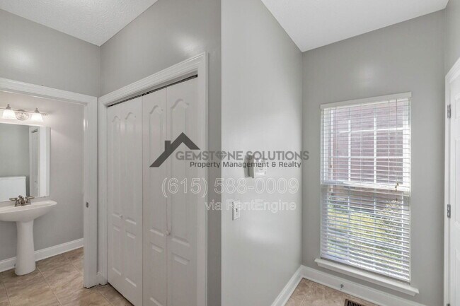 Building Photo - 212 Stecoah Ct