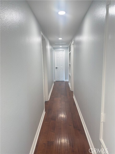 Building Photo - 18926 La Guardia St