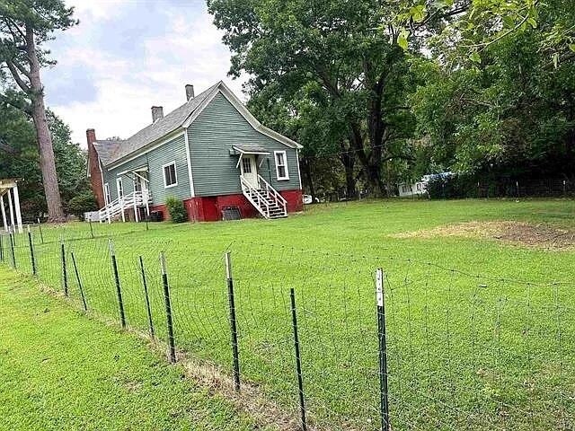Building Photo - 123 Hillcrest St