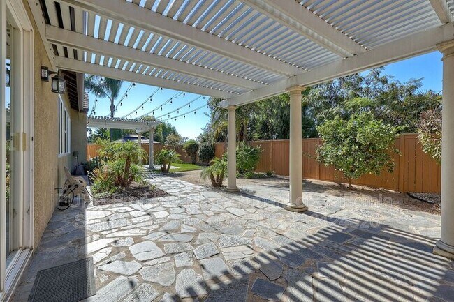 Building Photo - 1428 Heatherwood Ave