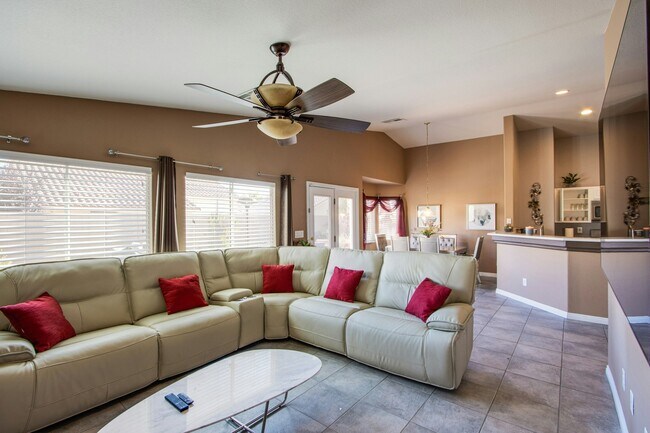 Building Photo - 5106 Stone Cove St