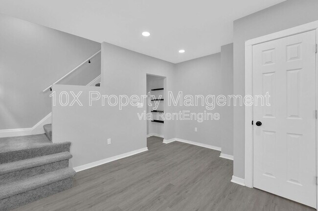 Building Photo - 1595 Cleveland Ave