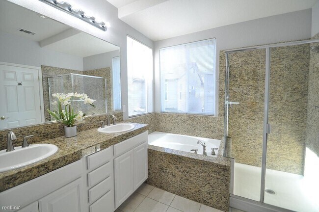 Building Photo - 1612 Salamoni Ct