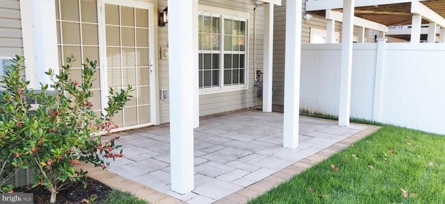 Building Photo - 2706 Coppersmith Pl