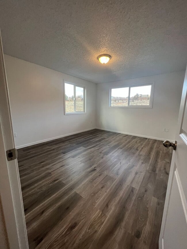 Building Photo - 2139 N Eldorado Ave