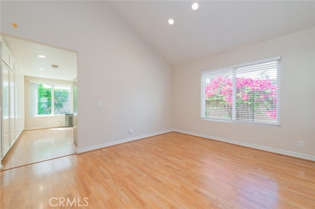 Building Photo - 5 Deerwood W