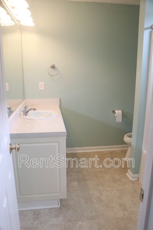Building Photo - 624 Dunloe Cir