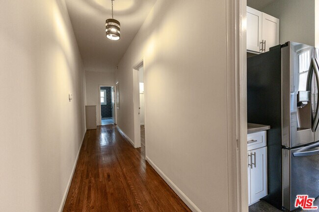 Building Photo - 650 Maltman Ave