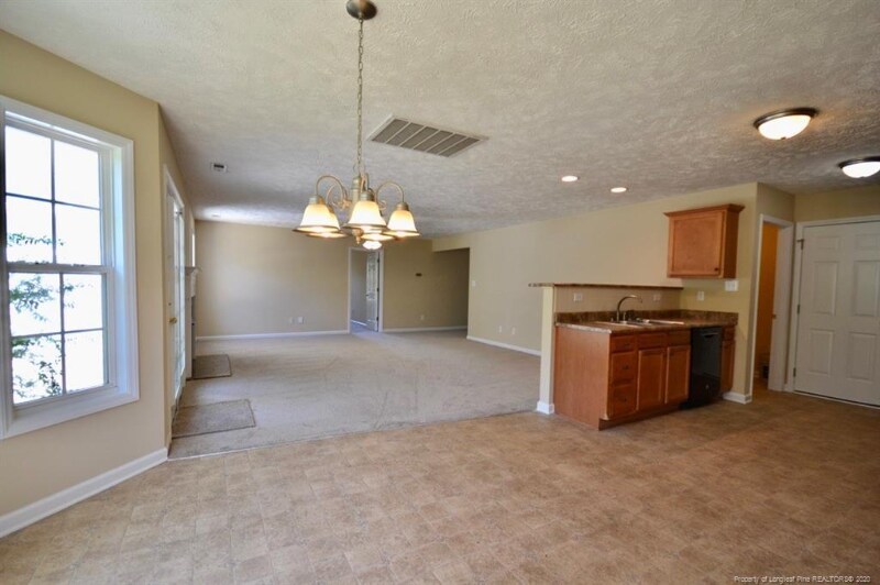 Building Photo - 361 Americana Dr