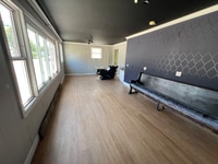 Building Photo - 865 Broadway