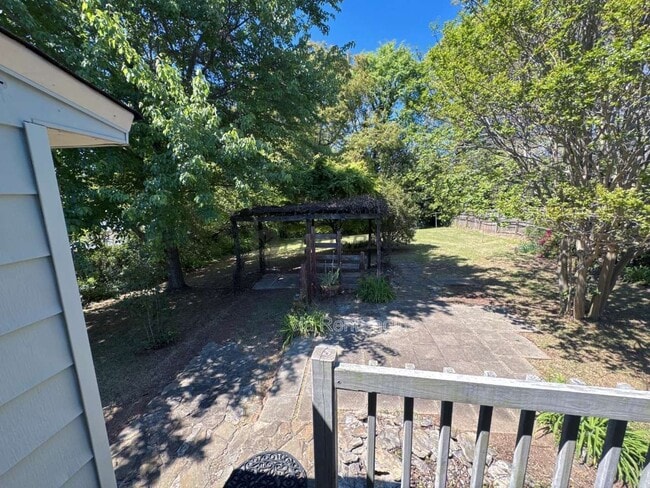 Building Photo - 20 Sir Abbott St