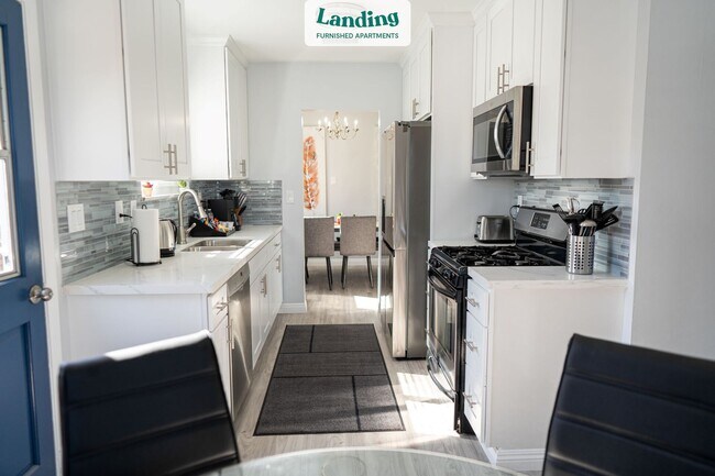 Building Photo - 1507 S Roosevelt Ave