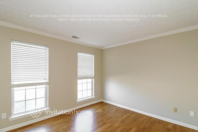 Building Photo - 1418 Fall River Dr