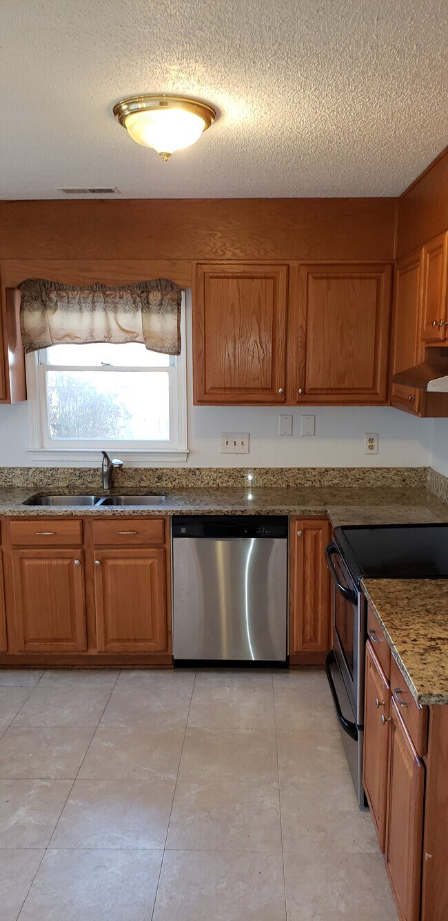 Building Photo - 2538 Cottage Pl