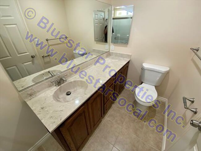 Building Photo - Just Listed in Victorville
