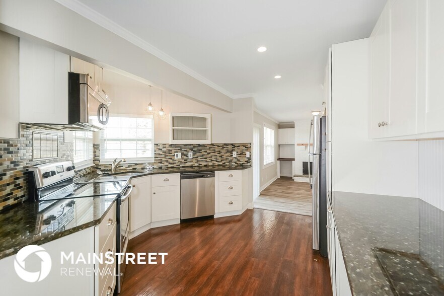 Building Photo - 3 Greenfield Ct