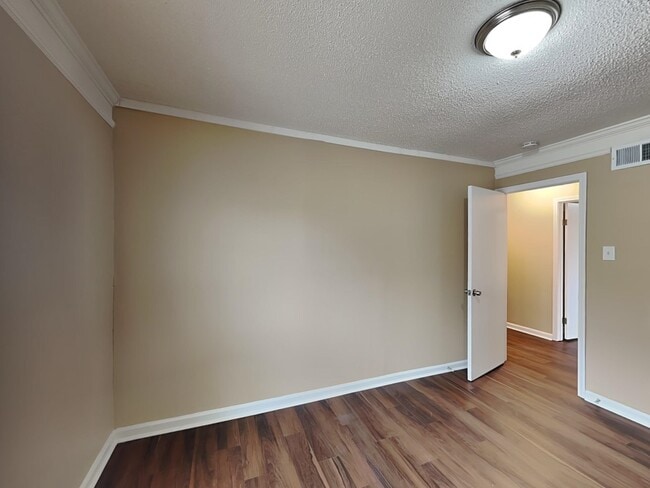 Building Photo - 5010 Penwood Cove