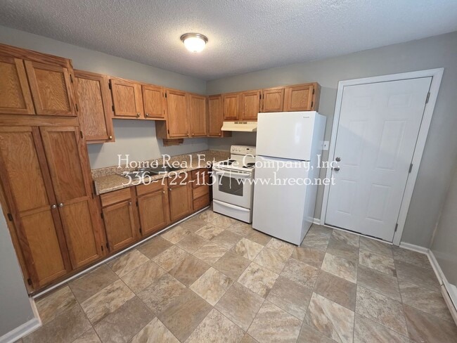 Building Photo - 4263 Mineral Ave