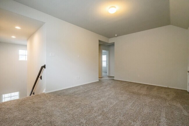 Building Photo - 16856 Pink Wintergreen Dr