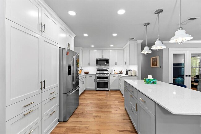 Building Photo - 3307 Garden Villa Ln